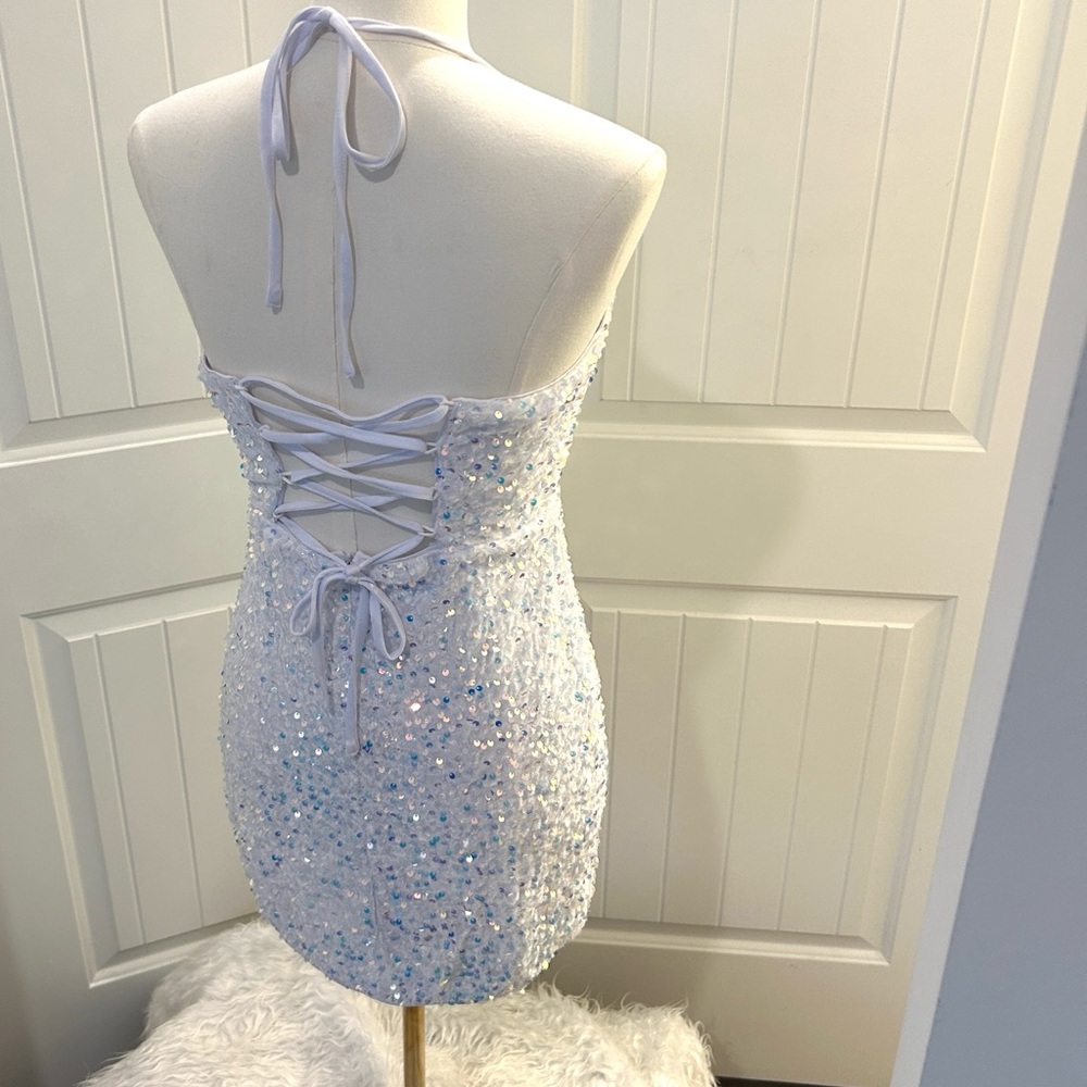 White Sequin Mini Dress Sleeveless Plunging V-Neck Mesh Yoke Back Lace Ties M - Picture 2 of 15